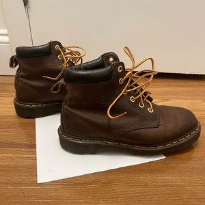 Vintage Dr. Martens Made England Ankle Boots W7 UK5